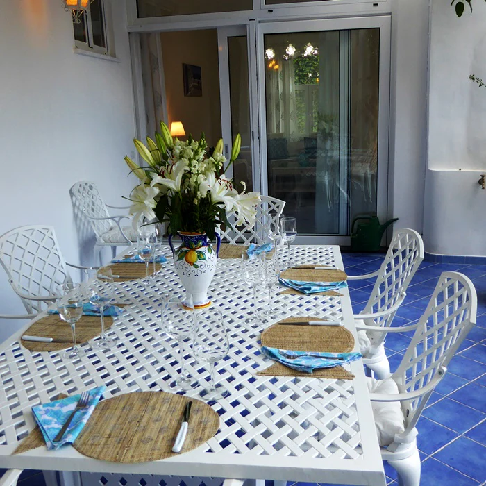 Sophia Table 6 Seater Set - White - Image 4