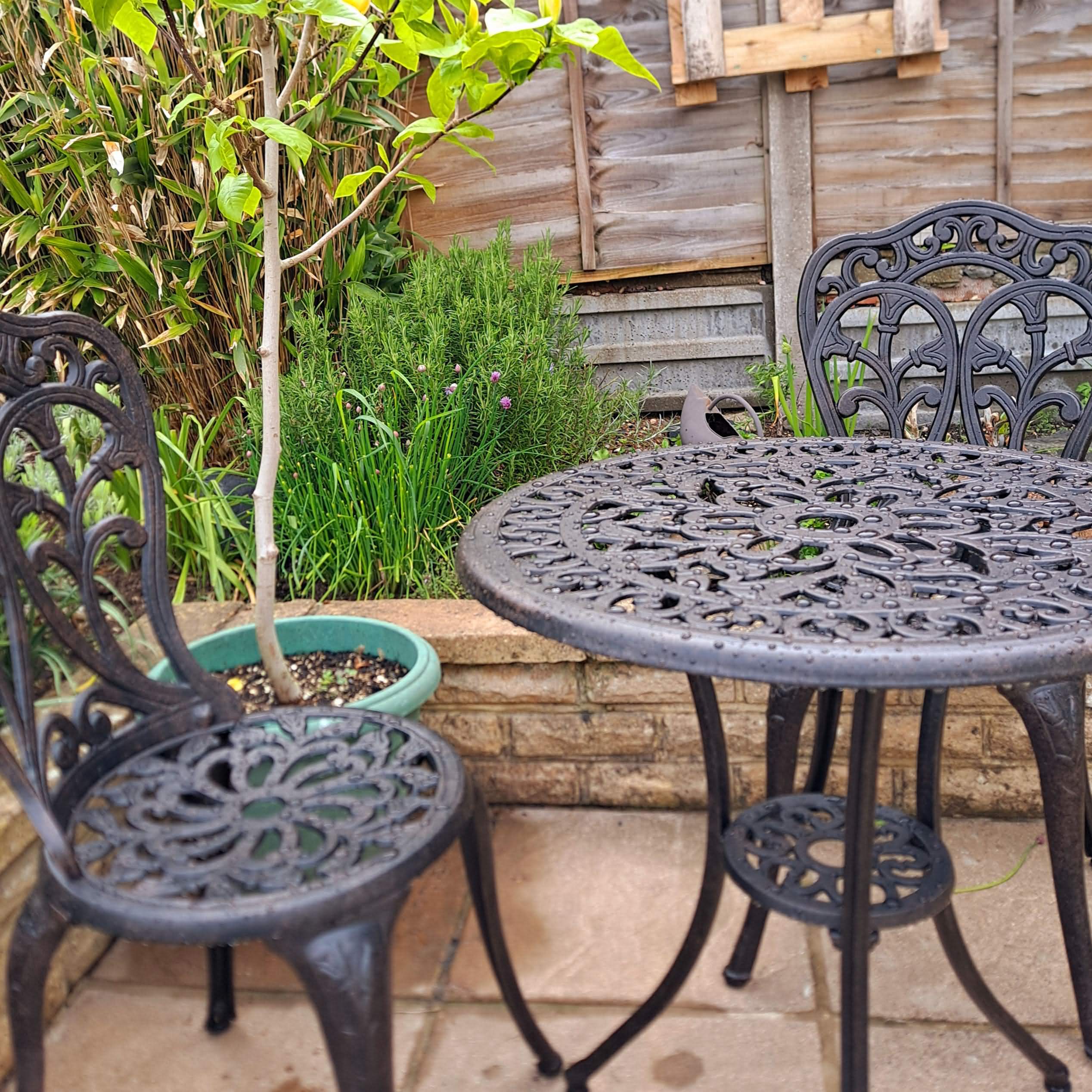 Tulip Bistro 2 Seater Set - Antique Bronze - Image 14